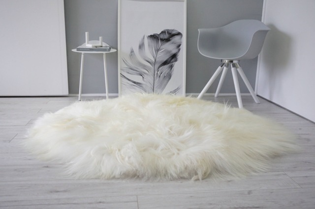 Handmade Round Icelandic Sheepskin Rug Creamy White Long Wool - image 1
