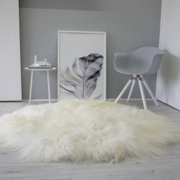 Handmade Round Icelandic Sheepskin Rug Creamy White Long Wool - thumbnail 2