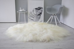 Handmade Round Icelandic Sheepskin Rug Creamy White Long Wool - thumbnail 1