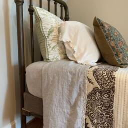 Natural Linen Bed Sheets With Crochet Lace Trim, 40+ Fabric Choices - thumbnail 3