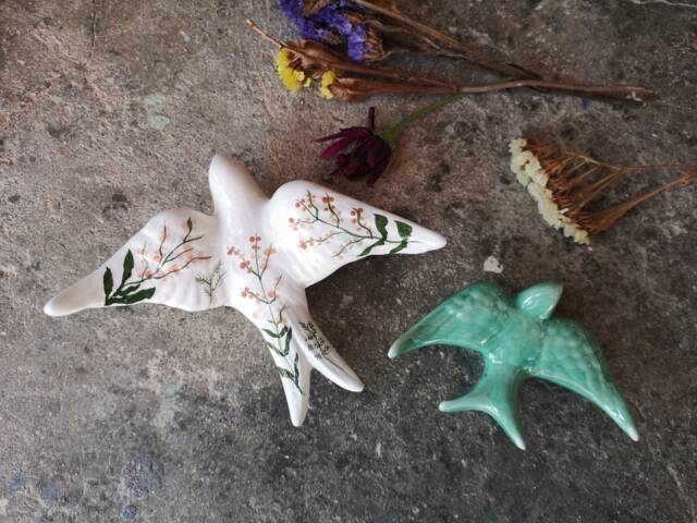 Set Of 2 Portuguese Swallows, Portugal Pottery, Keramik - image 1