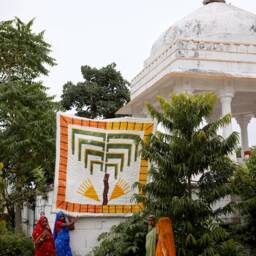 Hand-Block Printed Cotton Quilt Reversible Comforter Set Ft Tiger Print, Handmade Kantha Bedspread, Boho Colorful Bedding - thumbnail 3