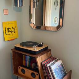 Record Player Stand Handcrafted Turntable Cabinet With Vinyl Storage, Holder & Lp Storage Unit Customised Sizes/Colours - thumbnail 2