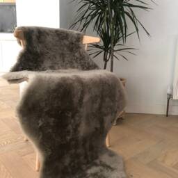 Mushroom Grey Sheepskin Rug, Short Haired Shearling Genuine , Luxury Throw, Interior Decor - thumbnail 2