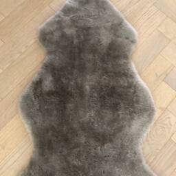 Mushroom Grey Sheepskin Rug, Short Haired Shearling Genuine , Luxury Throw, Interior Decor - thumbnail 3