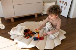 "Velvet Shell Play Mat ""Cream"