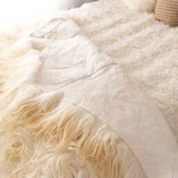 Genuine Natural Icelandic Creamy Whiteround Sheepskin Rug, Giant Sheepskin Rug, Deca Round - thumbnail 3