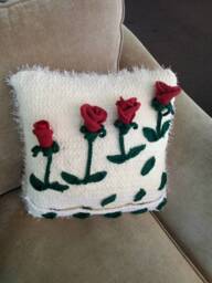 3D Roses Pillow Pattern PDF Framed Roses Crochet Wall Hanging - thumbnail 1