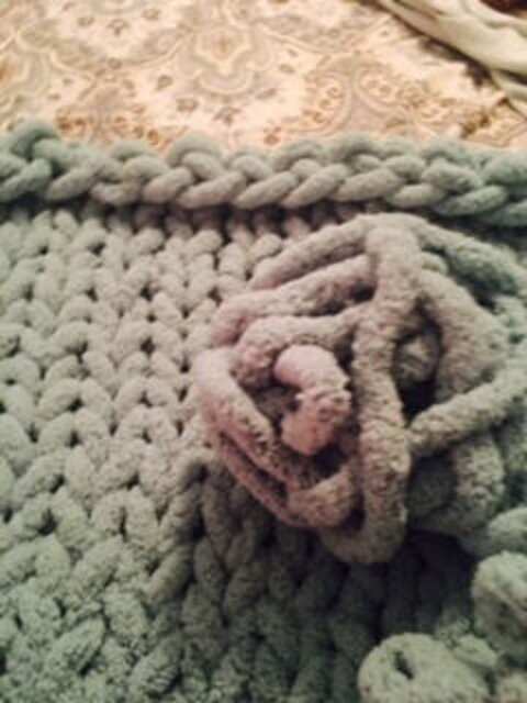 Chenille Chunky Knitted Blankets - image 1
