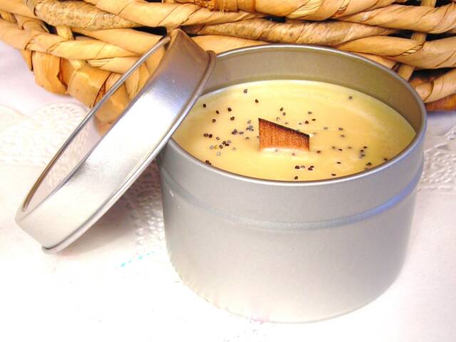 Egyptian Musk Soy Wood Wick Tin Candle