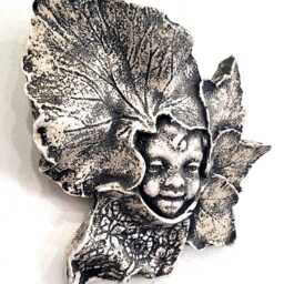 Baby Face Green Man With Ornate Leaves Wall Plaque - thumbnail 3