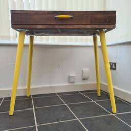 Reclaimed Wood Desk Scandinavian Style, Wireless Charger, Tapered Legs - thumbnail 2