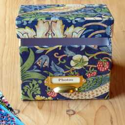 William Morris Photo Box Strawberry Thief Navy Design, Handmade in England - thumbnail 2