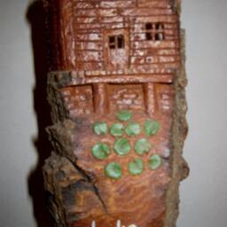 Lakeside Cottage in Bark - thumbnail 4