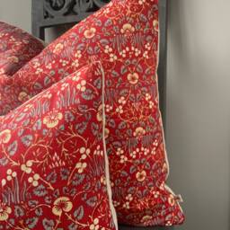 William Morris Luxury Designer Vintage Eye Bright Red Floral Cushion Cover - thumbnail 3