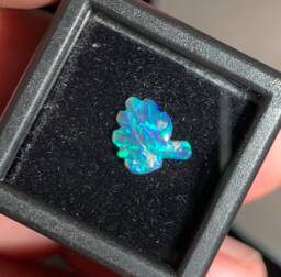 Blue Green Crystal Opal Leaf Carving Fire - thumbnail 1