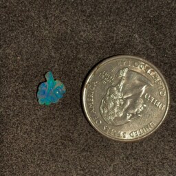 Blue Green Crystal Opal Leaf Carving Fire - thumbnail 3