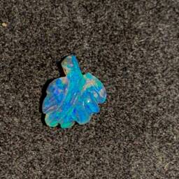 Blue Green Crystal Opal Leaf Carving Fire - thumbnail 2
