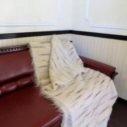 Handwoven White Wool Rug Shaggy Scandinavian Lizhnyk Throw - thumbnail 3