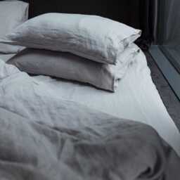 Light Grey Fitted Linen Bed Sheet in King, Queen, Single, Twin & Other Custom Sizes, Stone Washed Soft Natural Cover - thumbnail 4
