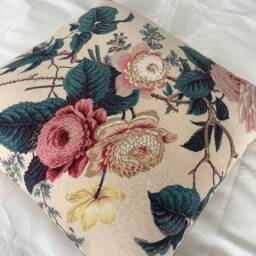 "Vintage Floral Fabric Cushion ""Kingsworthy" - thumbnail 3