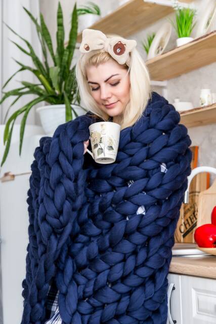 Super Chunky Knit Blanket, Merino Wool Blanket Knits, Merino Blanket, Knitted Yarn, Arm - image 1