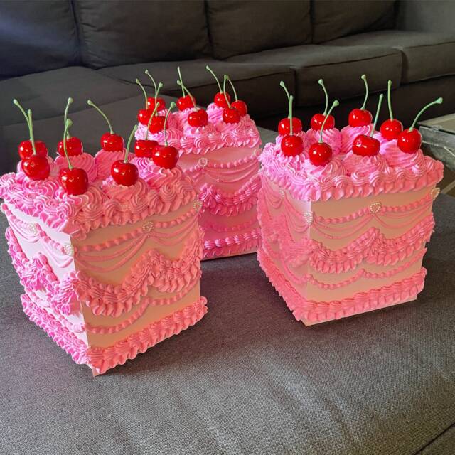Pink Cake Tissue Box Cover - image 1