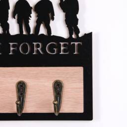Lest We Forget Key Holder - Hook Wooden Organiser Modern Day Soldier - thumbnail 3