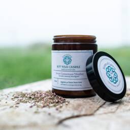 Sweet Connemara Heather Soy Wax Candle With Essential Oils - thumbnail 2