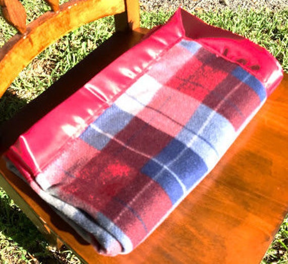 Satin Bordered Fleece Baby Blanket - image 1