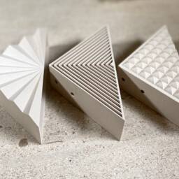 Modern Triangle Set Of 3 Wall Planter Matte Oatmeal Finish - thumbnail 2