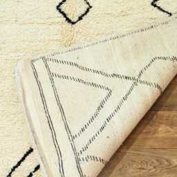 Handmade Wool Berber Rug, Moroccan Style, Boho Living Room Decor - thumbnail 4