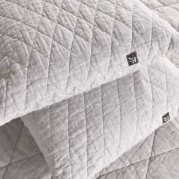 Quilted Linen Pillowcases - Set Of 2 Stonewashed Flax With Zipper - thumbnail 2