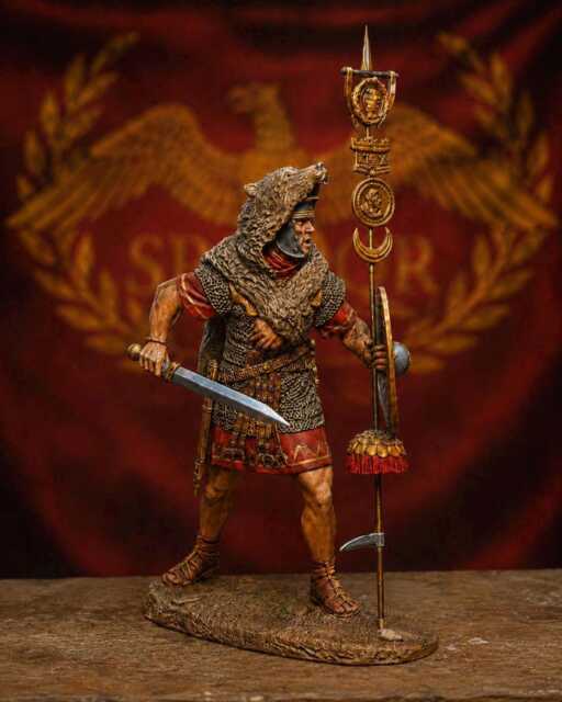 Roman Signifer Resin Model Kit - 1/24 75mm Unpainted Standard Bearer Miniature Diy Diorama - image 1