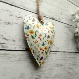 Metal Hanging Heart Decoration With Meadow Flowers - The Home & Hearts Shop Rustic Shabby Wedding Gift Christmas - thumbnail 3