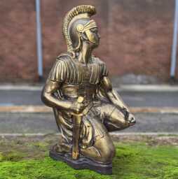 Outdoor Knight Statue Concrete Warrior Decoration Memorial Soldier Sculpture Stone Military Tribute Figure Lawn Ornament Soldier Lover Gift