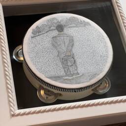 Hand-Drawn Liam Gallagher Oasis Tambourine Art in Wood Frame - thumbnail 2