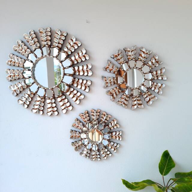 "Peruvian Mirrors ""Trio Hojas Silver " - image 1