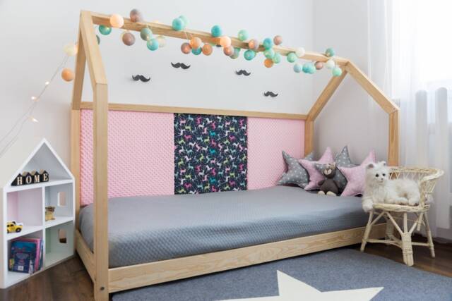Children's Bed/House 90 X 160 cm 3 Panels - Large - image 1