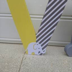 Wooden Letter, First Name, Letter To Put Down, Baby Personalized Babyfan Theme + 1 Giraffe +1 Lion - thumbnail 3