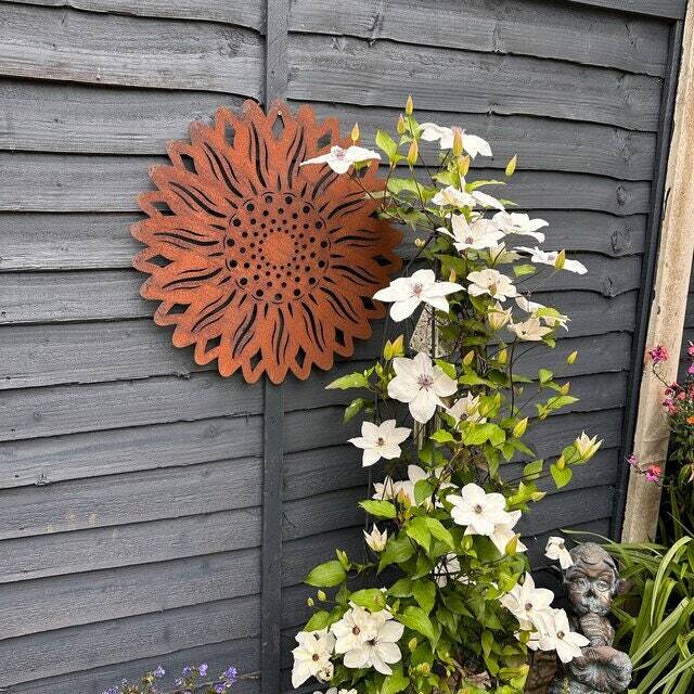 Rusty Metal Sunflower Wall Art Rustic Garden Decor - 55cm Gardeners Gift - image 1