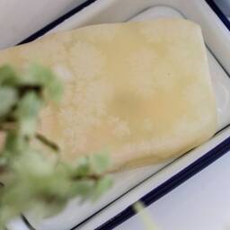 Keeping Clean + Green - Engraved Enamel Soap Dish - thumbnail 4