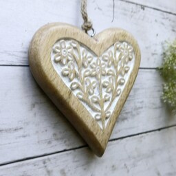 Large Mango Wood Hand Carved Hanging Heart With White Flower Detail & Infill - Decoration Wall Decor Rustic - thumbnail 3