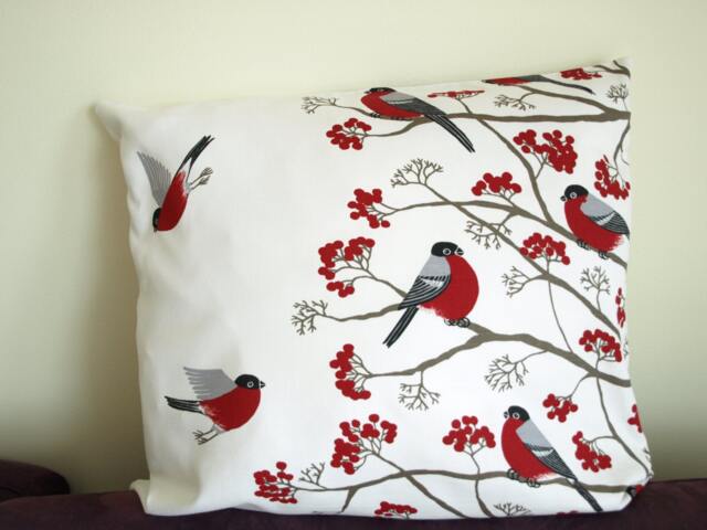 Pillow Cover White Red Birds Robins Rowan Tree Birch Birds Botanical Decorative Pillow For Throw Pillows Floor Cushions Accent Pillows - image 1