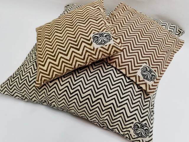 Hand Block Printed Cotton Pillow Cover Geometric Design - Leheria Black - image 1
