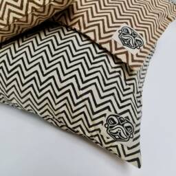Hand Block Printed Cotton Pillow Cover Geometric Design - Leheria Black - thumbnail 2