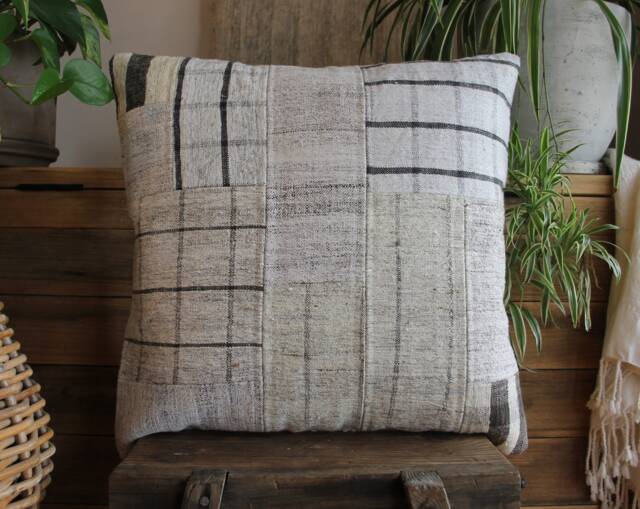 Vintage Kilim Cushion Cover - Handwoven Hemp, Wool & Linen, Grey Patchwork - 20 Inch - image 1