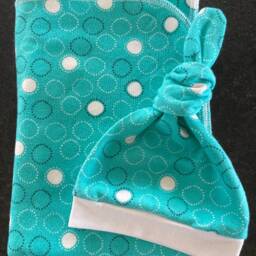 Organic Swaddle Blanket & Newborn Hat Sets. Pink Or Blue Take Home Photo Props. Baby Shower Gifts - thumbnail 4