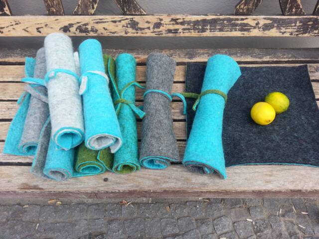 Sitting Mats To Go, Variations On Turquoise - image 1