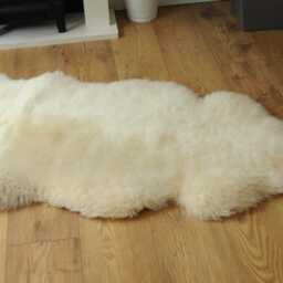 "100% British Rare Breed Double Sheepskin Rug in Undyed ""Sunlit Cream" - thumbnail 4